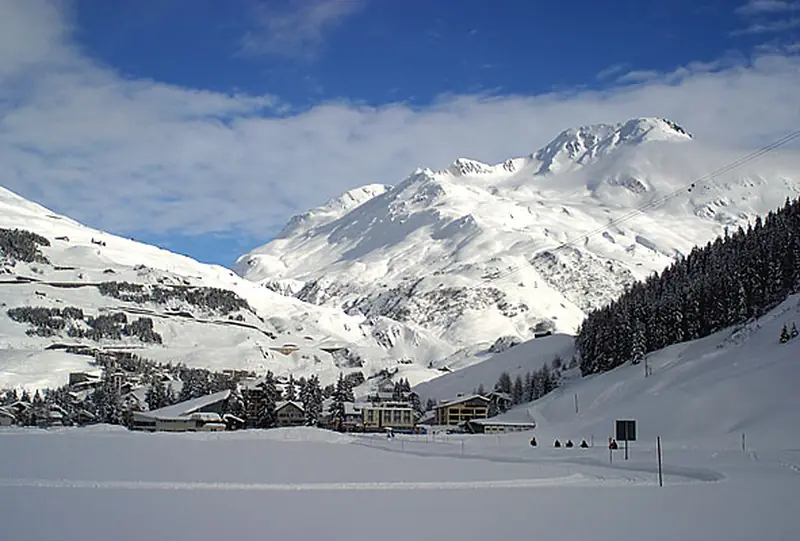 Skigebiet Andermatt-Sedrun (SkiArena)
