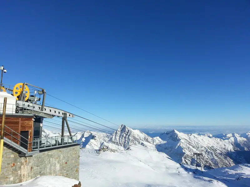 The Passo dei Salati station in Monterosa Ski among the snowy peaks
